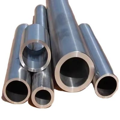 Круглый сплав горячекатаный ASTM 335 P5 56 дюймовый бесшовный углеродистый стальной газовой цилиндр трубы для применения нефти Стоимость