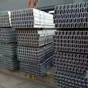 UPN 160 U Сталь Углеродистая Сталь Канал Сталь Размер с толерантностью ± 1% Процессионное обслуживание Прокол