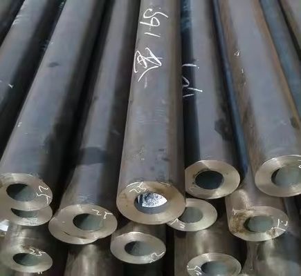 Приложения для котлов и сосудов под давлением Бесшовные трубы из углеродистой стали толщина 1,24-60 мм длина 6 м конструктивный материал