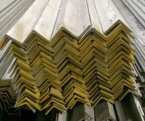 Толерантность ± 1% Служба обработки резки горячо проката 100x100x5 угловых стальных стержней для электроэнергии и резки